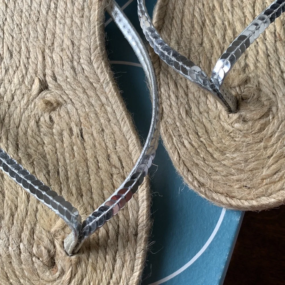 NINE WEST Espadrille Metallic Sequins Thong Sandals Size 7.5